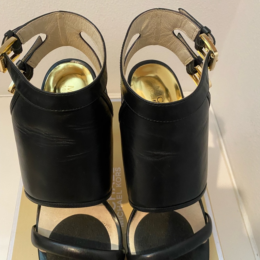 Micheal Kors Asta Black Leather Sandal - Picture 7 of 7